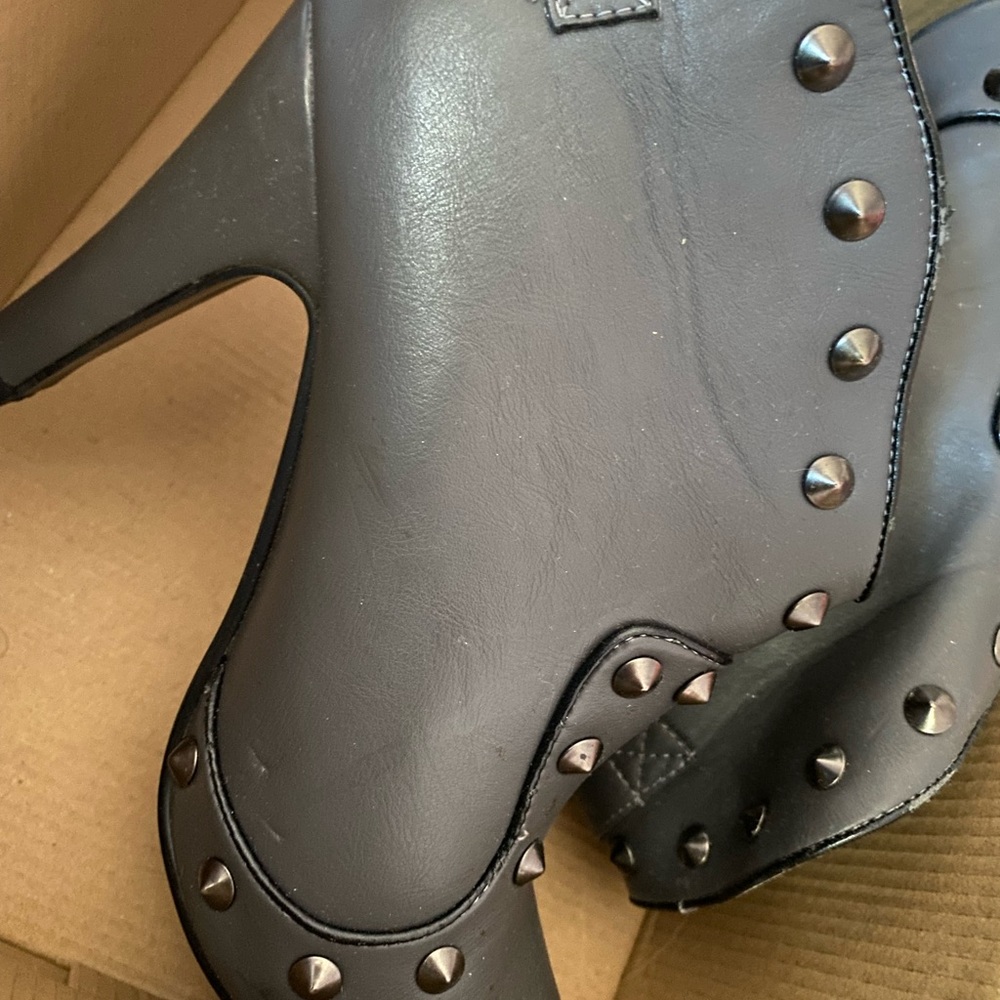 Apple bottom heels. Size 8 1/2